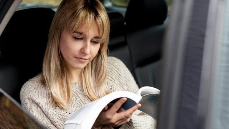 mareo al leer en el coche